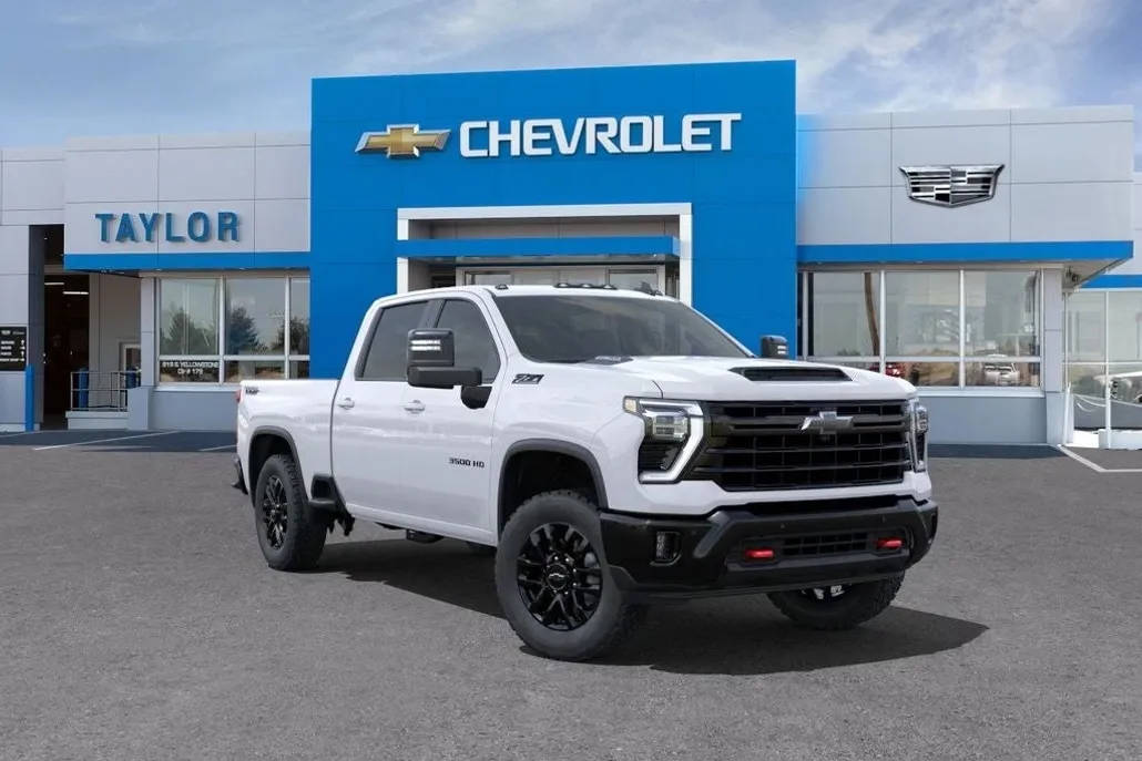 2025 Chevrolet Silverado 3500HD LT photo 1