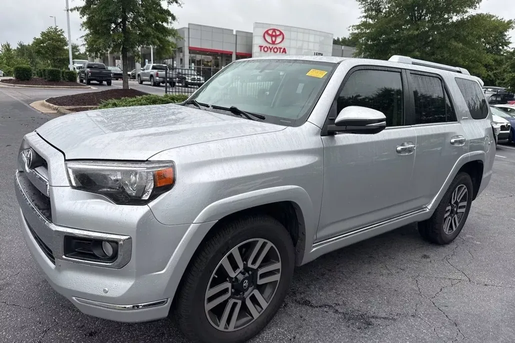 2019 Toyota 4Runner Limited photo 1