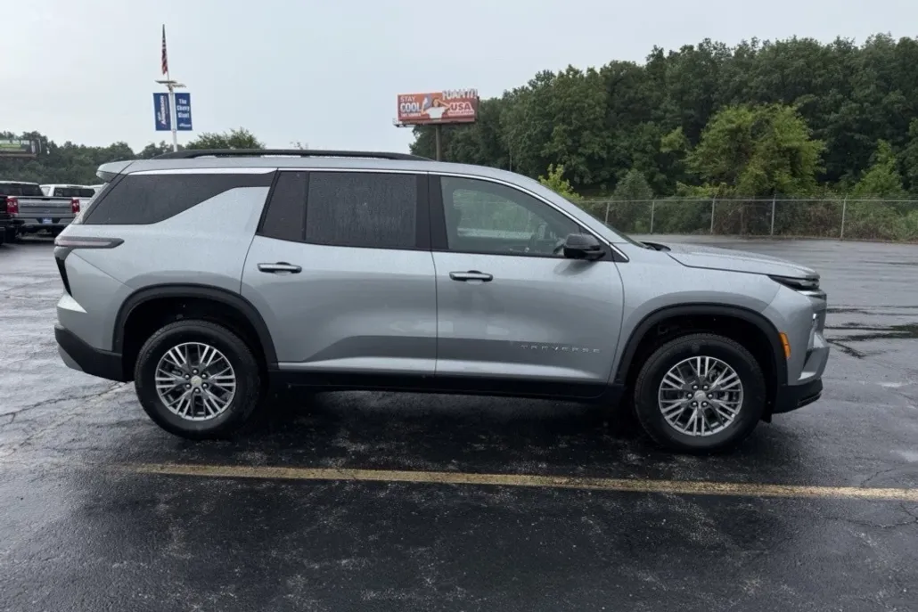 2026 Chevrolet Traverse photo 1