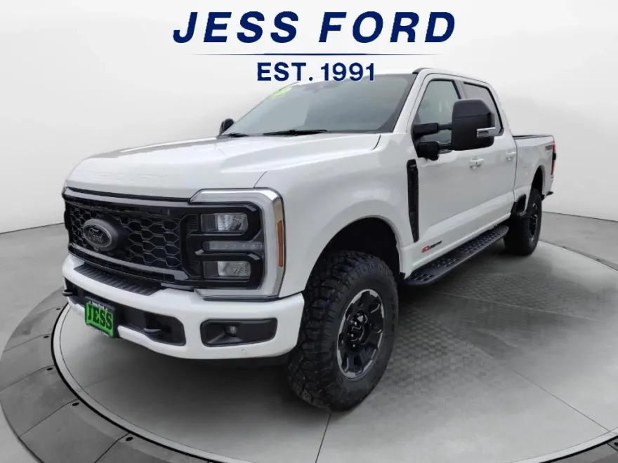 2025 Ford F-350 Lariat photo 1