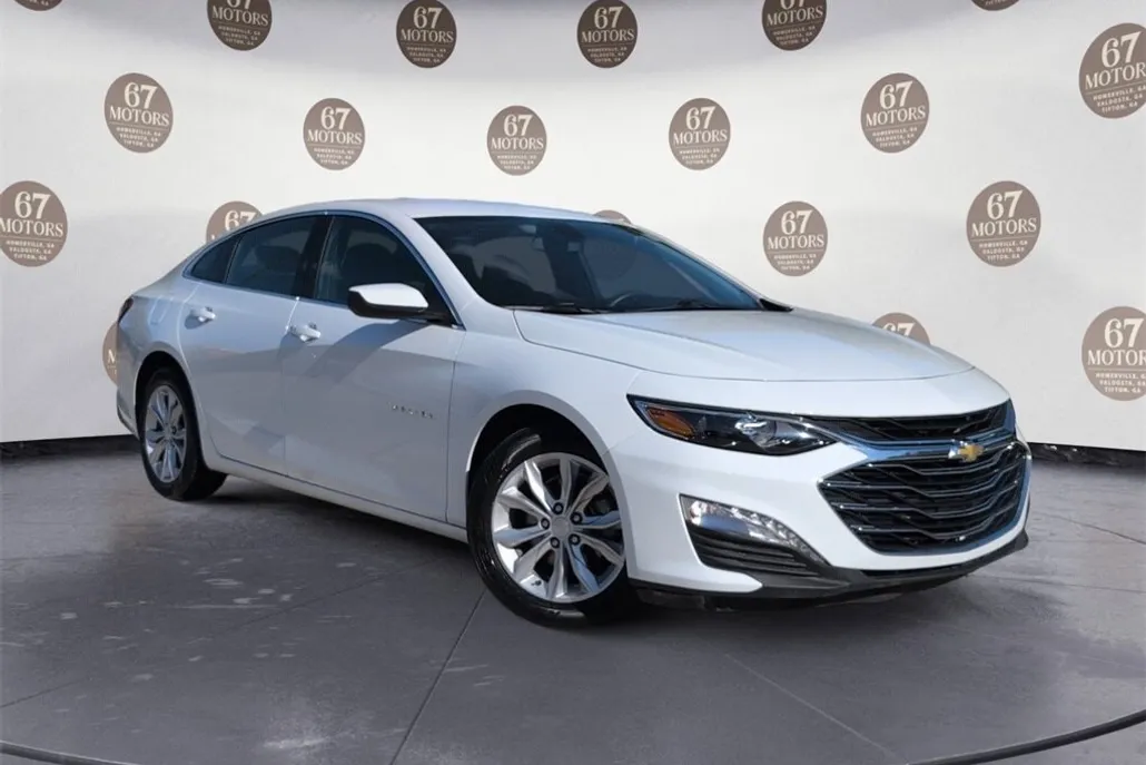 2022 Chevrolet Malibu 1LT photo 1