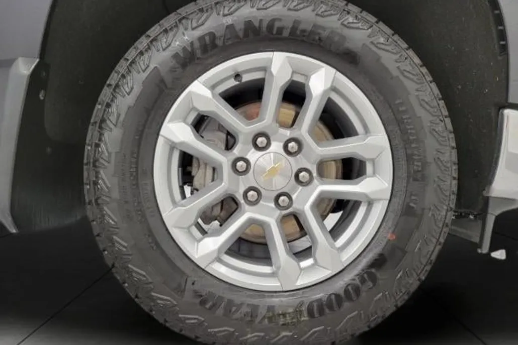 2022 Chevrolet Silverado 1500 LT photo 1