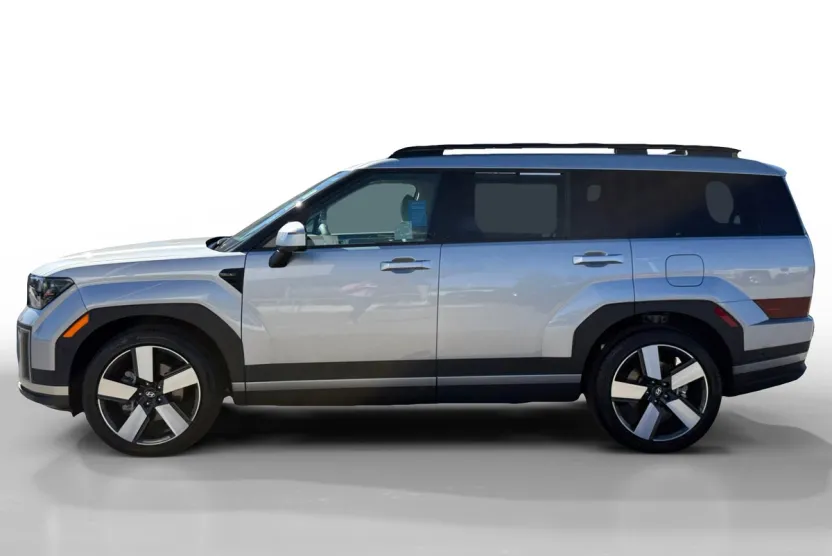 2025 Hyundai Santa Fe Limited photo 1