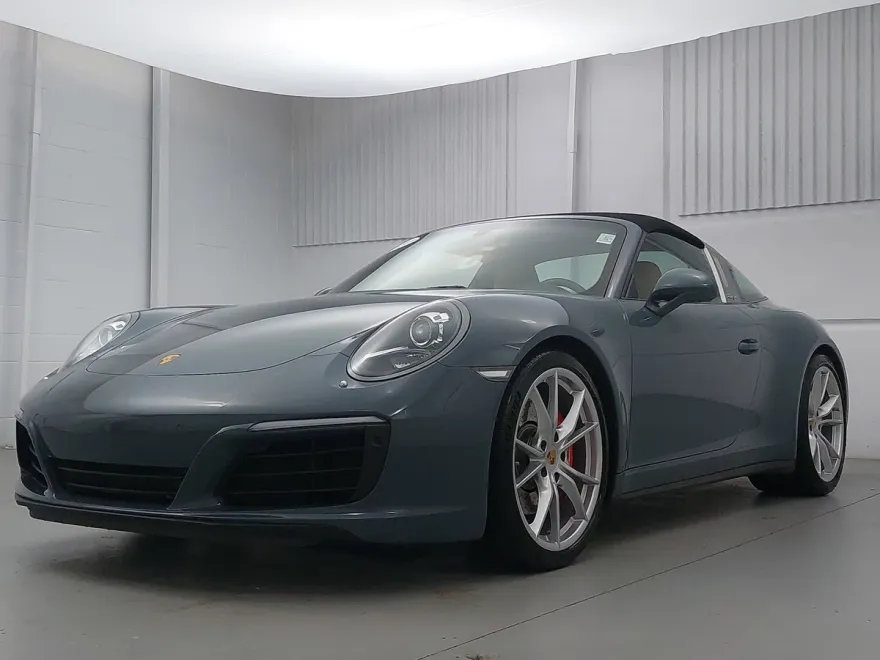 2017 Porsche 911 Targa Coupe photo 1
