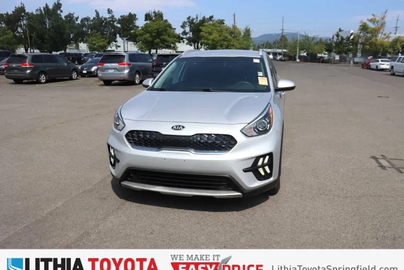 2020 Kia Niro LX photo 1