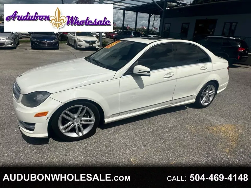 2012 Mercedes Benz C 300 4MATIC Luxury Sedan photo 1