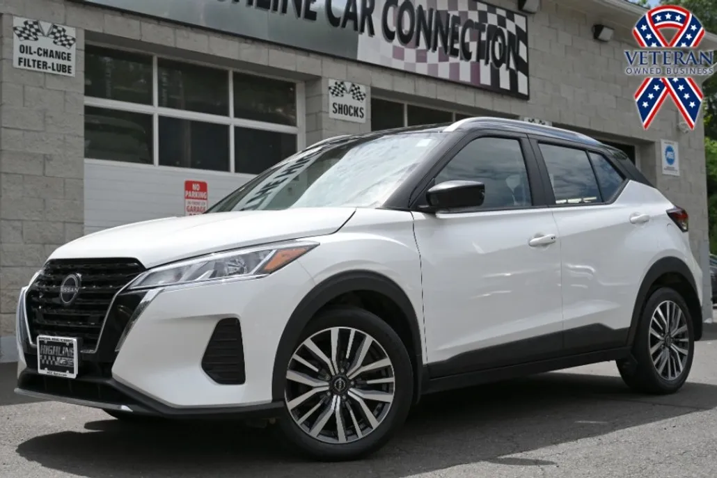2023 Nissan Kicks SV photo 1