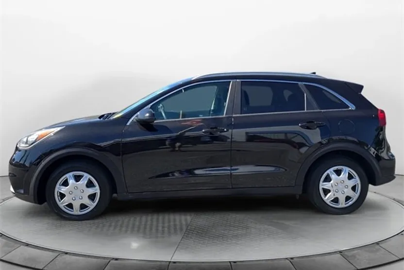 2018 Kia Niro LX photo 1