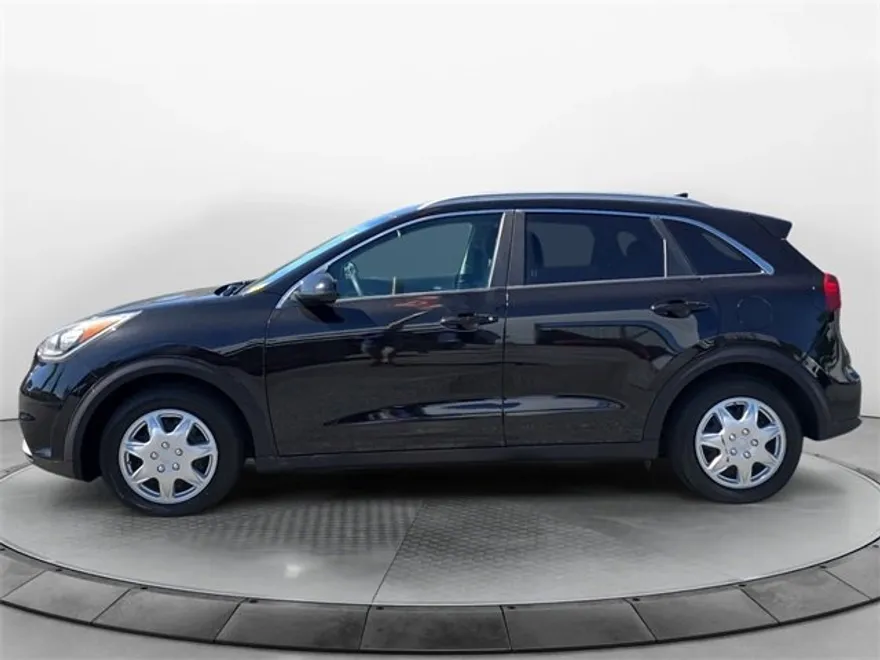 2018 Kia Niro LX photo 1