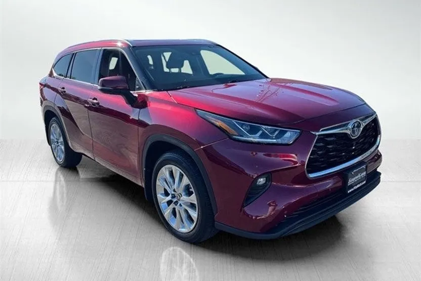 2022 Toyota Highlander Hybrid Limited photo 1