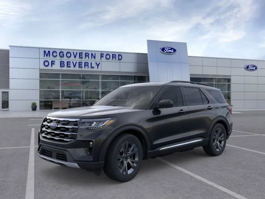 2025 Ford Explorer photo 1