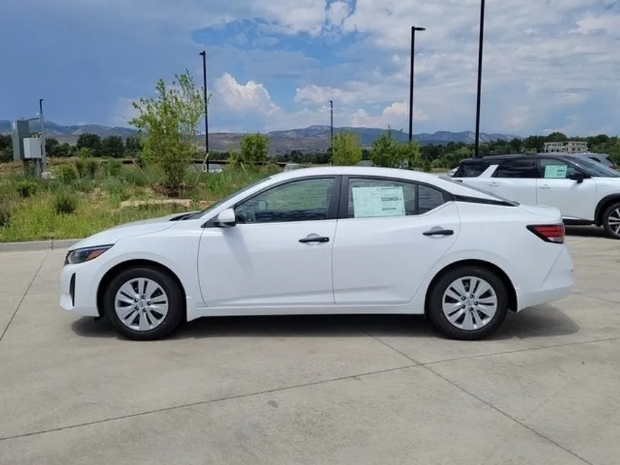 2025 Nissan Sentra S photo 1