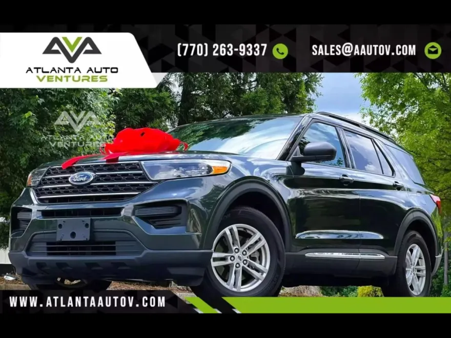 2022 Ford Explorer XLT Sport photo 1