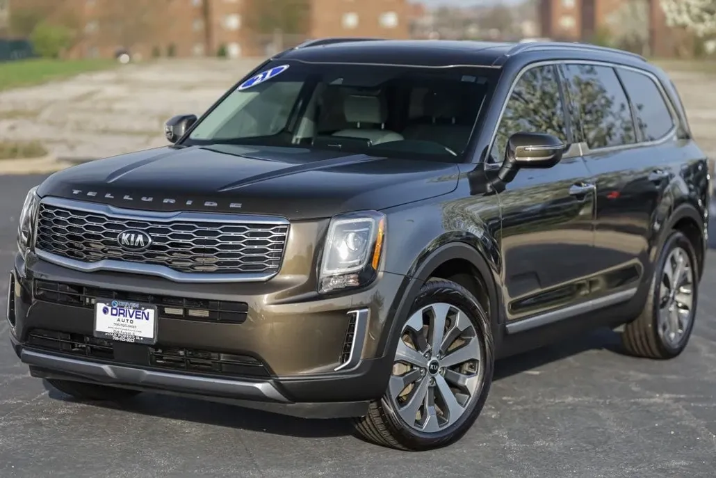 2021 Kia Telluride S photo 1