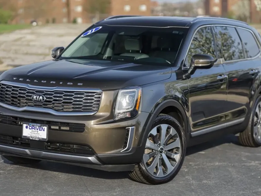 2021 Kia Telluride S photo 1
