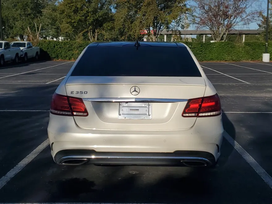 2014 Mercedes Benz E 350 Sedan photo 1