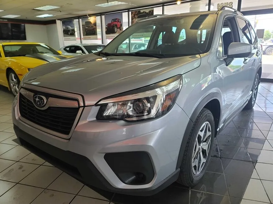 2020 Subaru Forester Premium photo 1