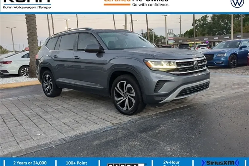 2022 Volkswagen Atlas SEL photo 1