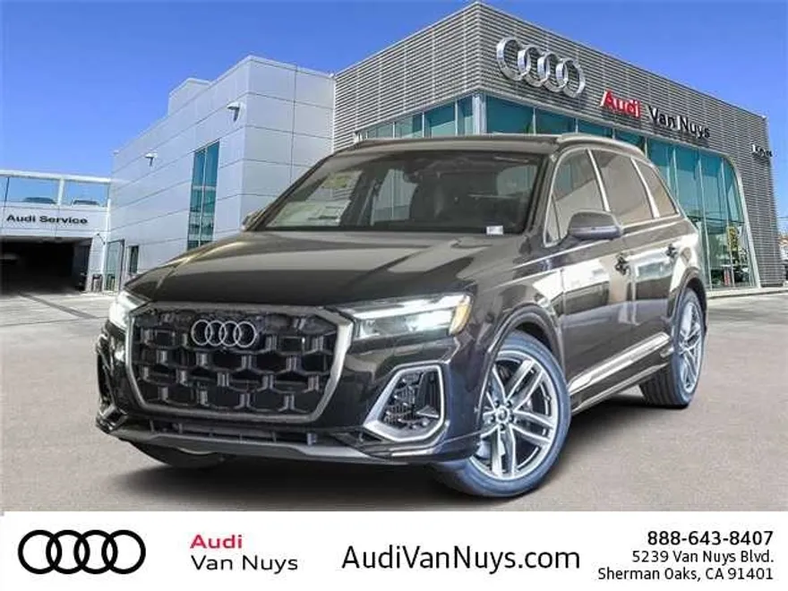 2025 Audi SQ7 Premium Plus photo 1