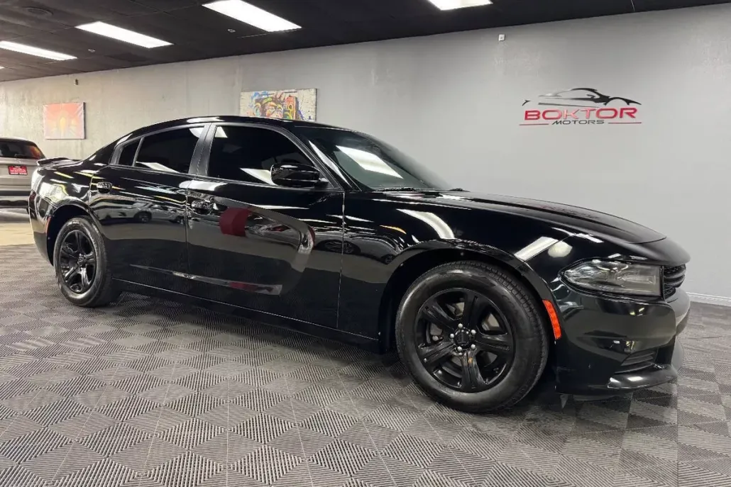 2021 Dodge Charger SXT photo 1