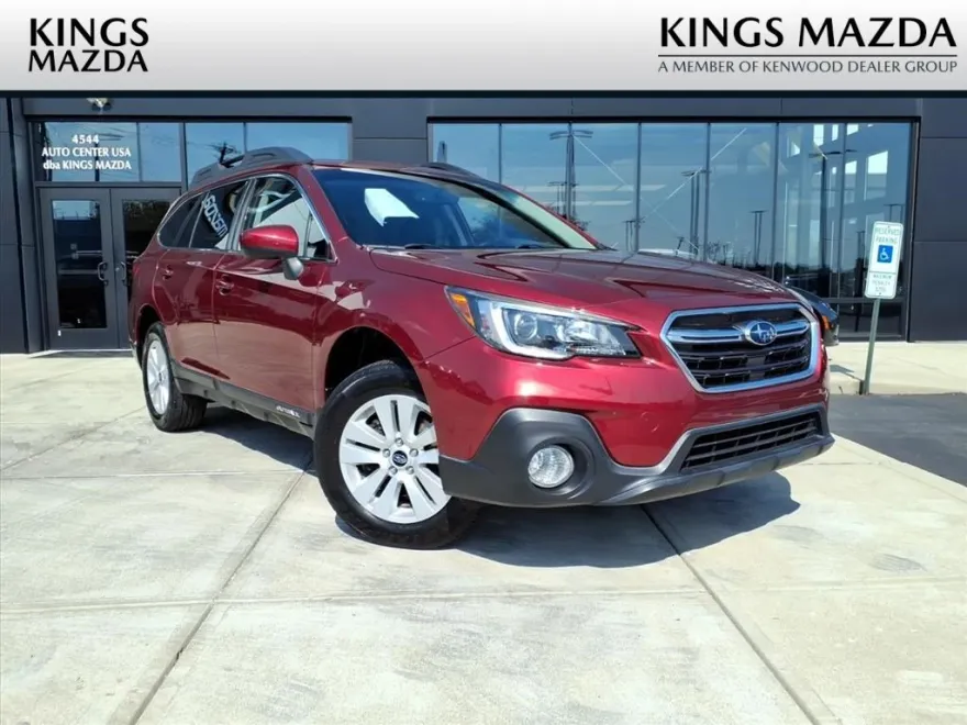 2018 Subaru Outback 2.5i Premium photo 1