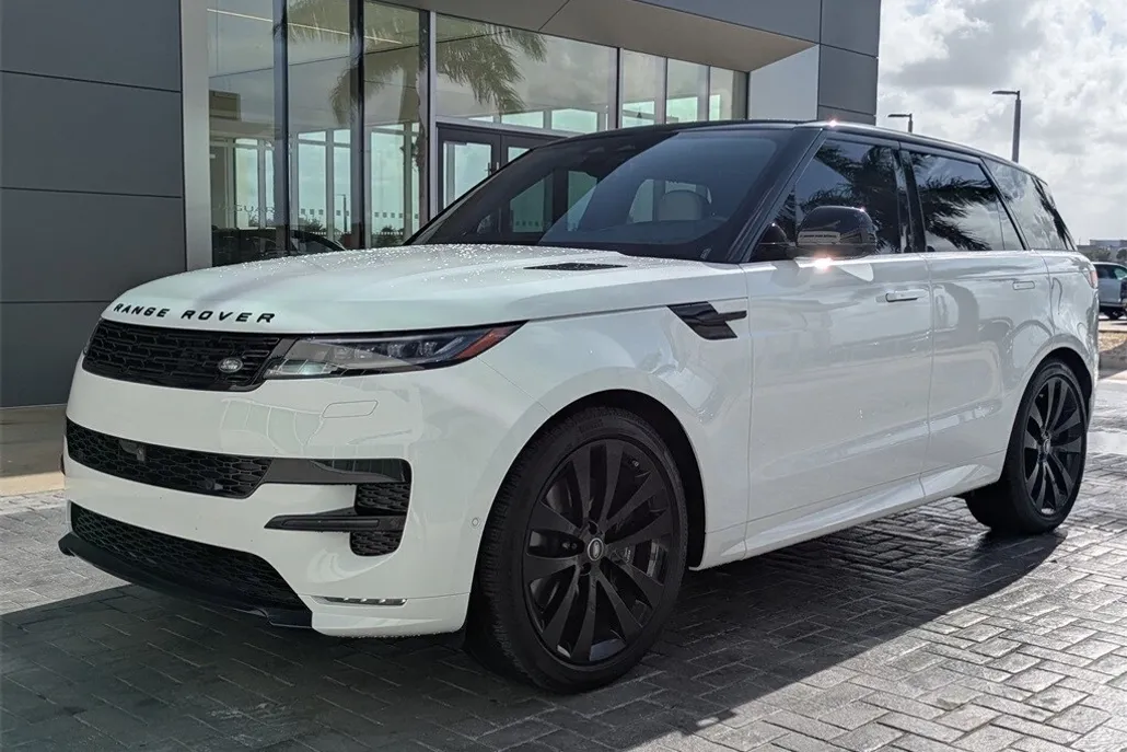 2025 Land Rover Range Rover Sport SE photo 1