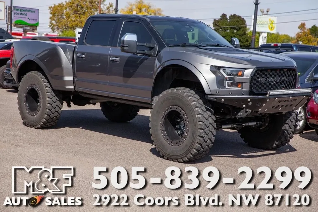 2022 Ford F-250 Lariat photo 1
