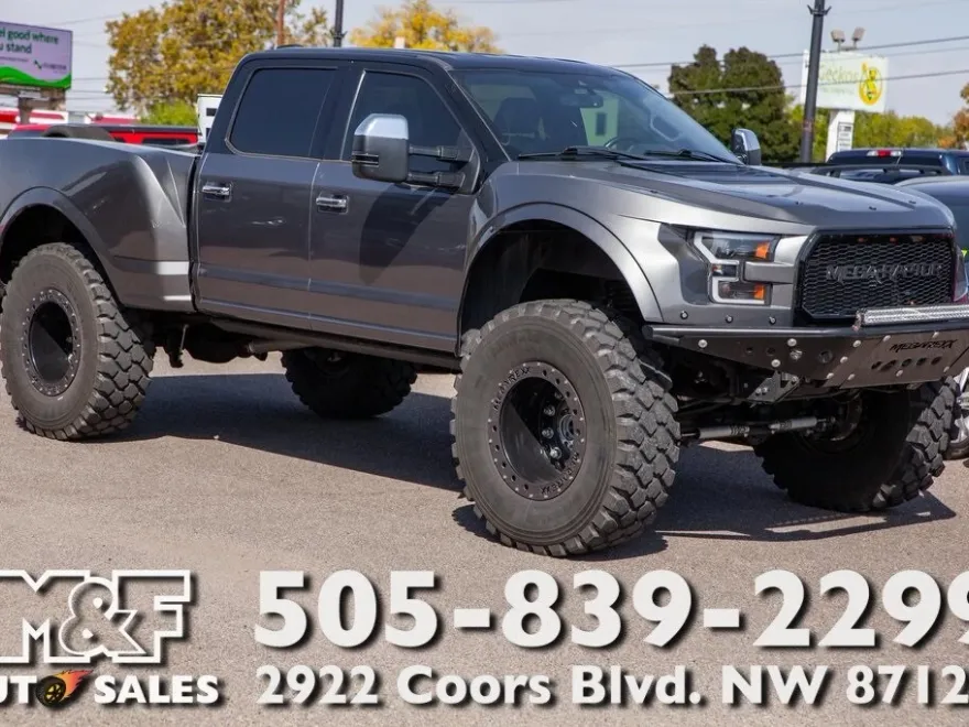 2022 Ford F-250 Lariat photo 1