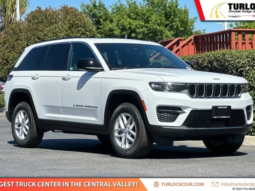 2025 Jeep Grand Cherokee Laredo X photo 1