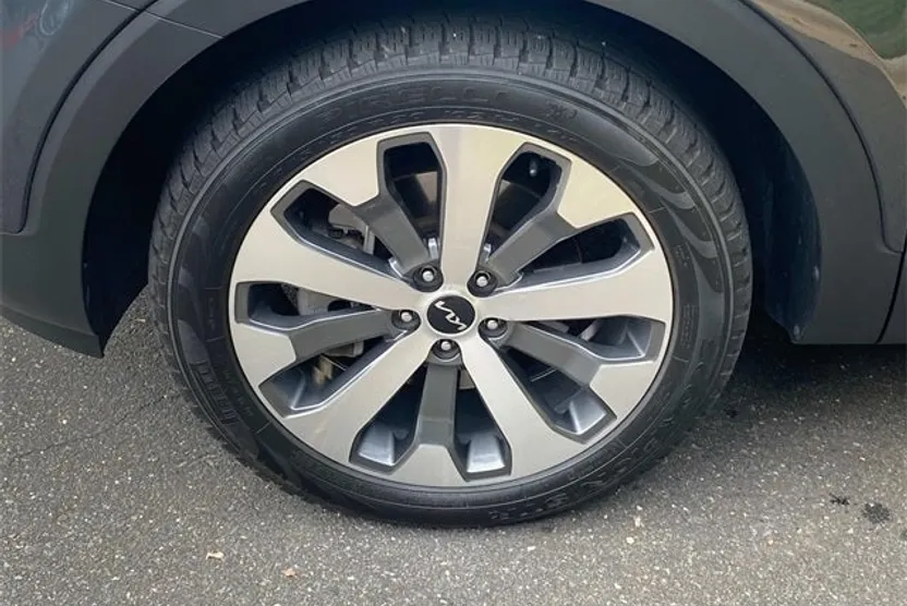 2022 Kia Telluride EX photo 1