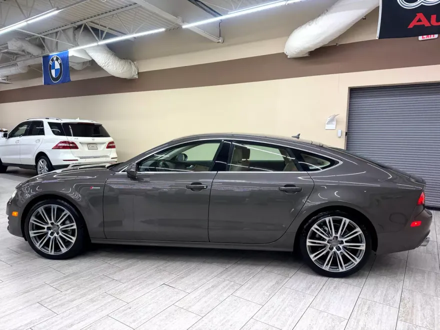 2013 Audi A7 3.0T Prestige photo 5