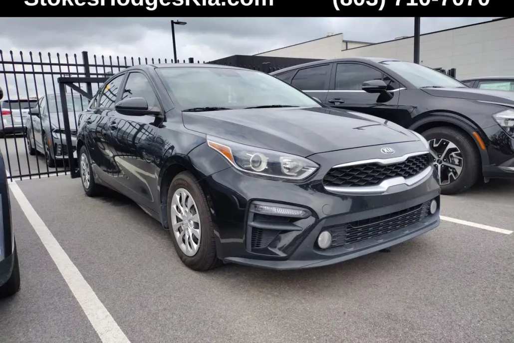 2021 Kia Forte FE photo 1