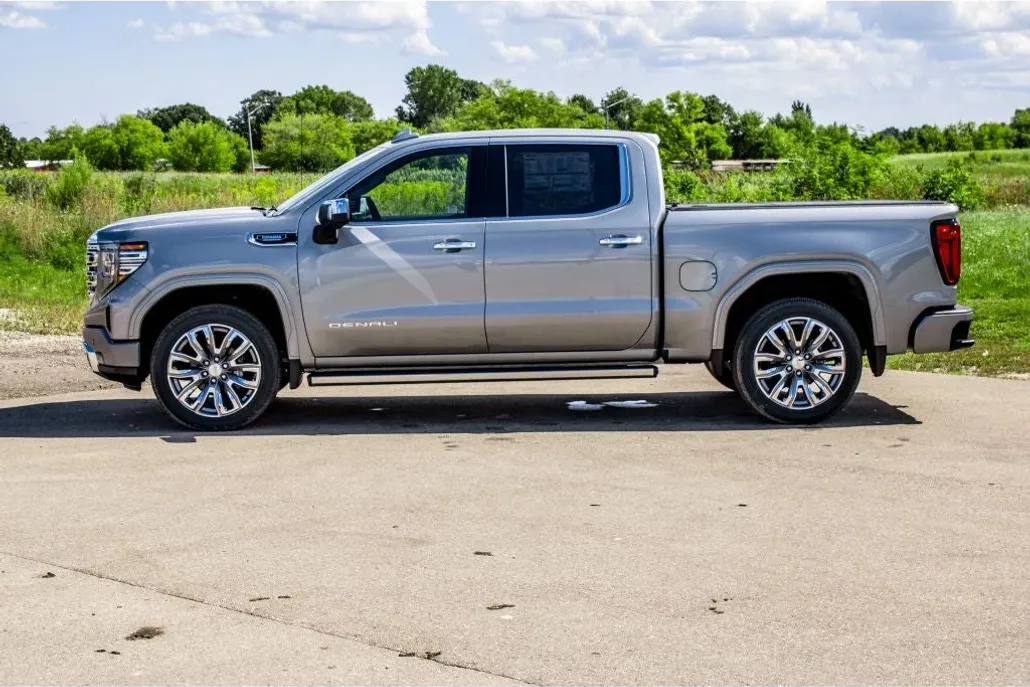 2026 Gmc Sierra 1500 Denali photo 1
