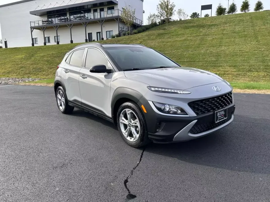 2023 Hyundai Kona SEL photo 1
