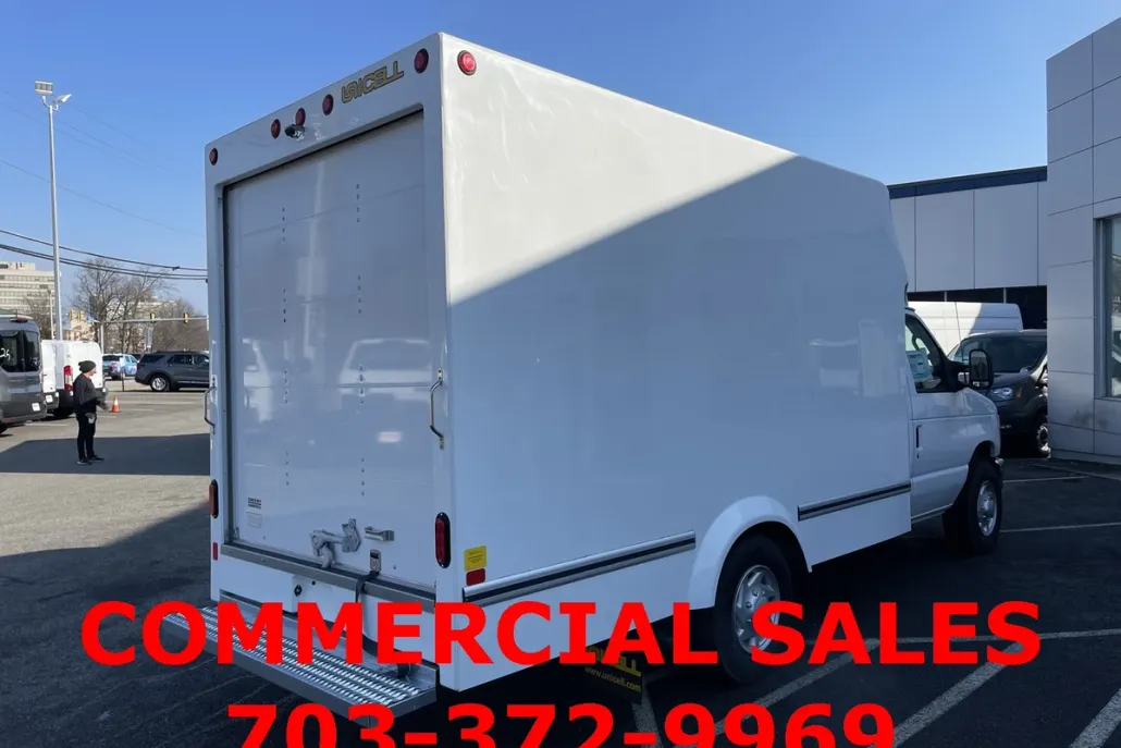 2025 Ford E-350 photo 1