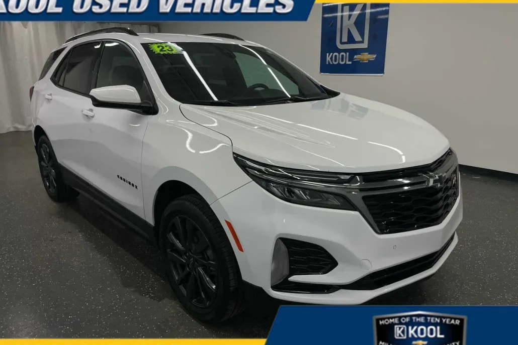 2023 Chevrolet Equinox RS photo 1
