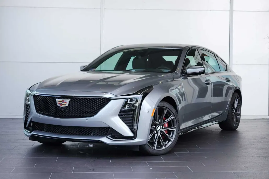 2026 Cadillac CT5 V photo 1