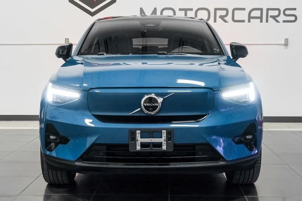 2023 Volvo C40 Recharge Ultimate photo 1