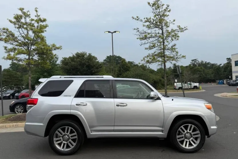 2012 Toyota 4Runner Limited photo 1