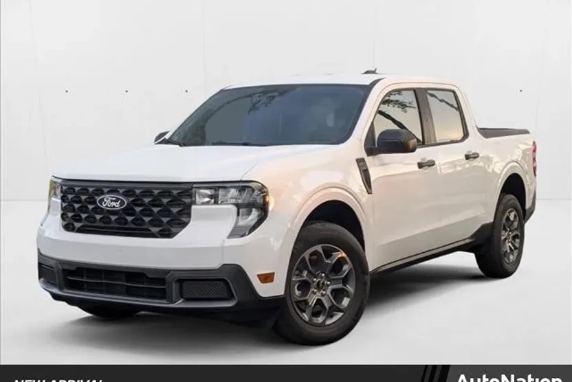 2025 Ford Maverick XLT photo 1