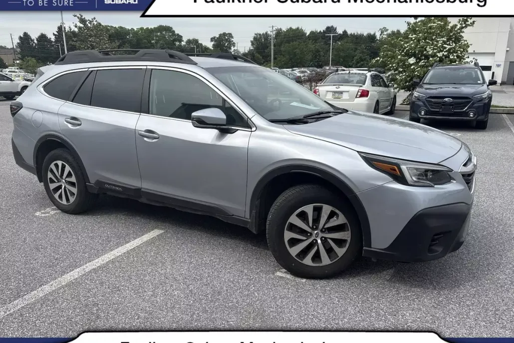 2022 Subaru Outback Premium photo 1