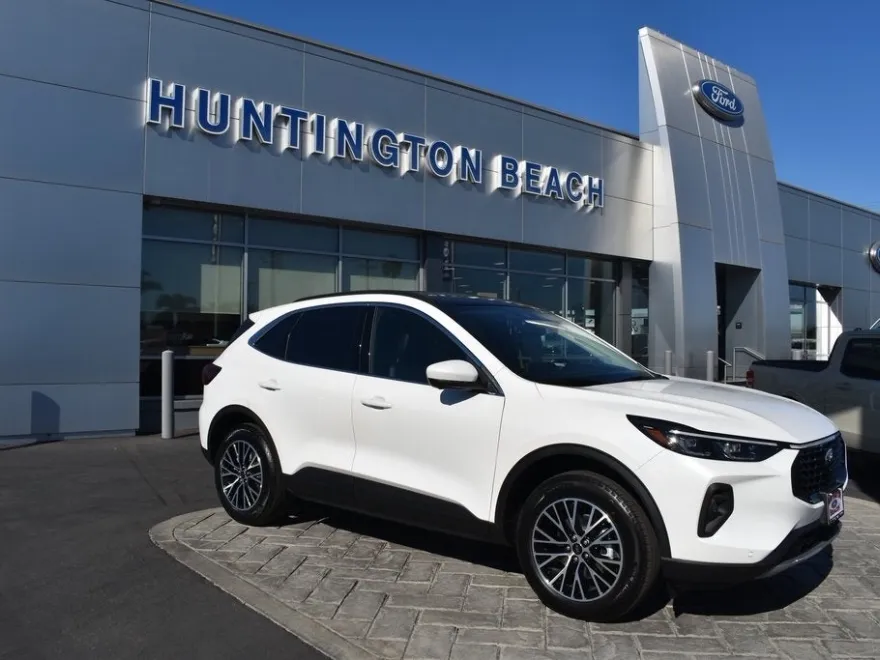 2025 Ford Escape Base photo 1
