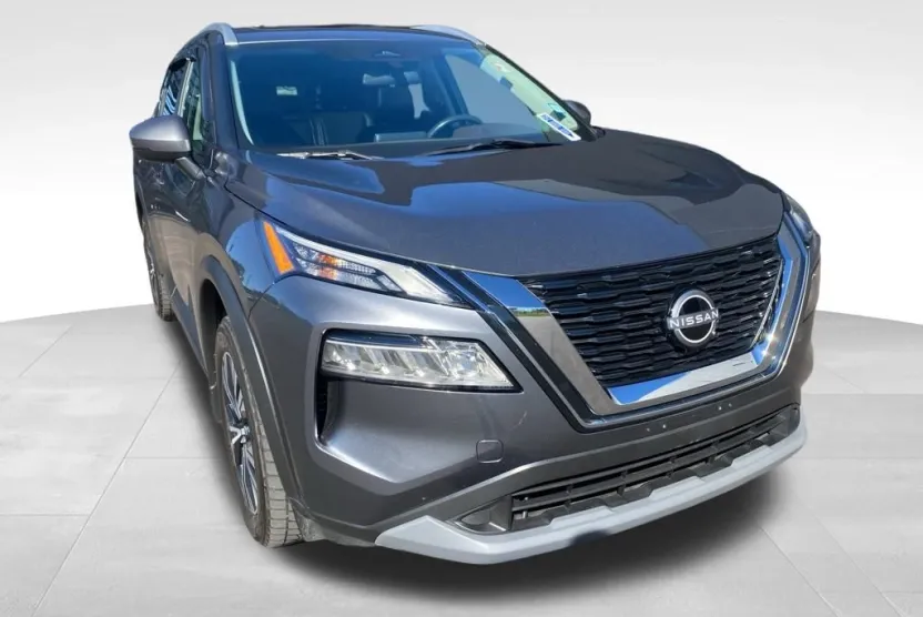 2022 Nissan Rogue SV photo 1