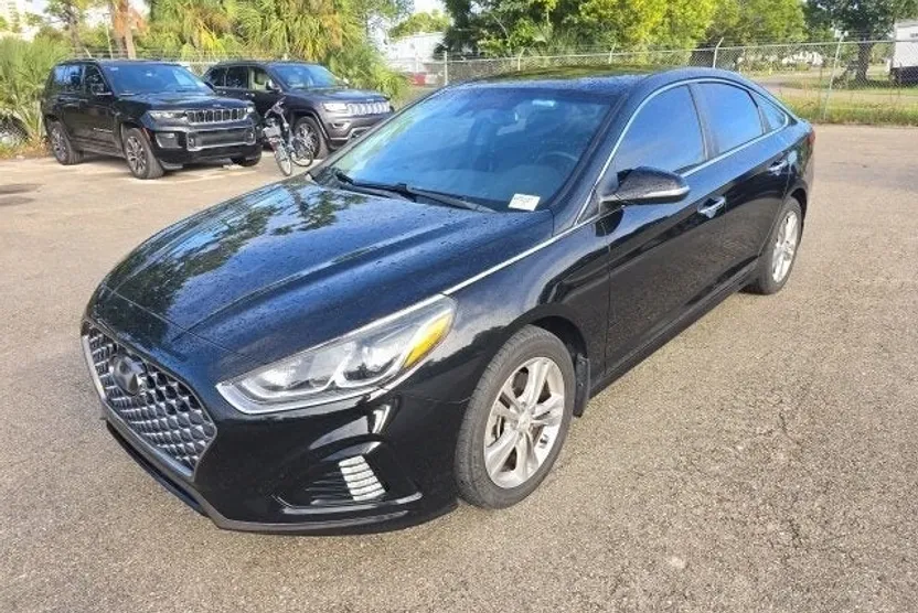 2019 Hyundai Sonata SEL photo 1