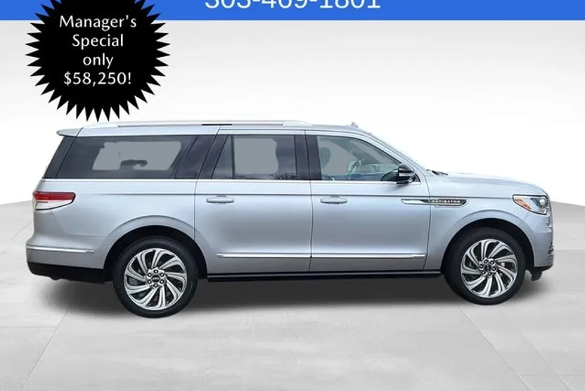 2023 Lincoln Navigator L Reserve photo 1