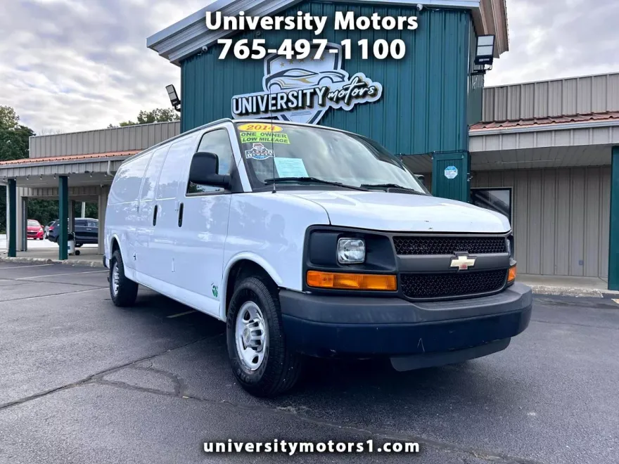2014 Chevrolet Express 3500 Cargo photo 1