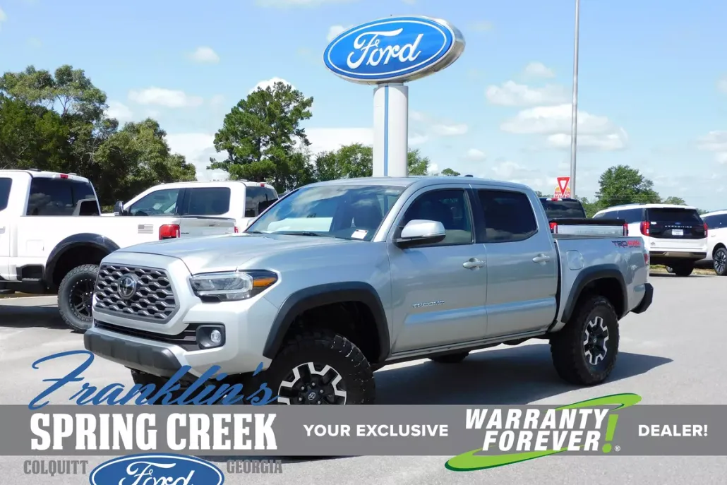 2023 Toyota Tacoma TRD photo 1