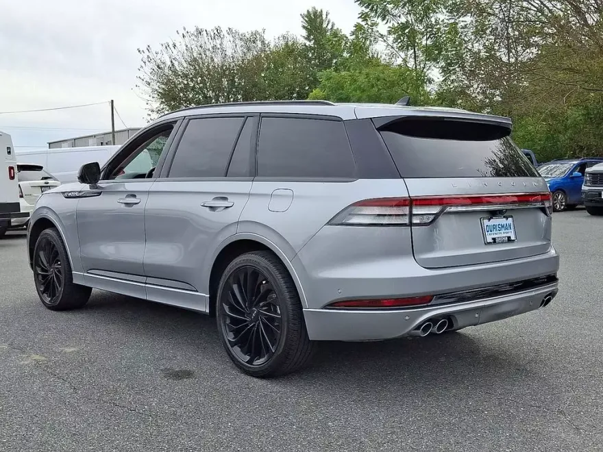 2023 Lincoln Aviator Reserve photo 1