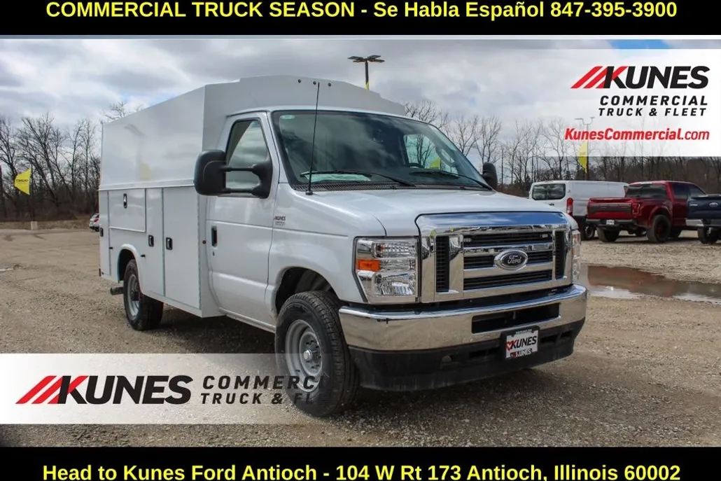 2025 Ford E-350 Base photo 1