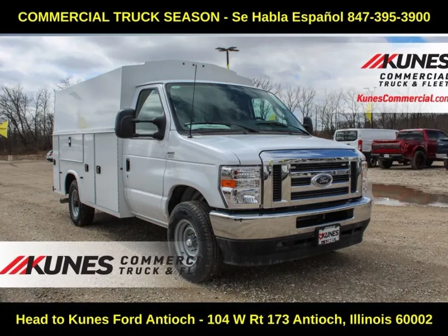 2025 Ford E-350 Base photo 1